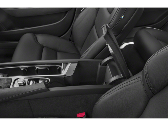 2018 Volvo V90 Cross Country T5