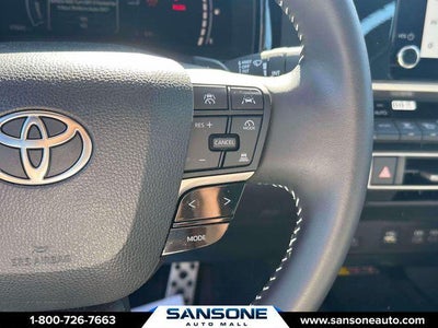 2025 Toyota Camry SE