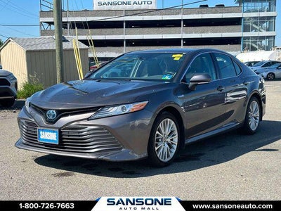 2020 Toyota Camry Hybrid XLE