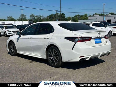 2022 Toyota Camry SE