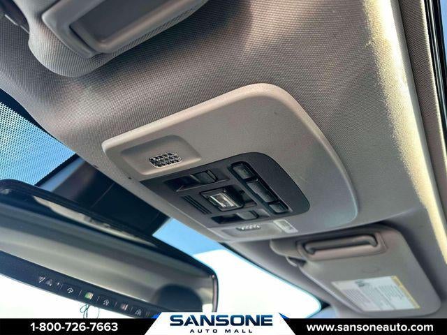 2022 Toyota Camry Hybrid SE