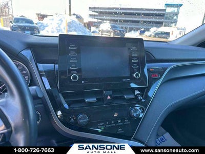 2022 Toyota Camry SE