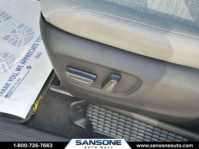 2025 Toyota Sienna LE 8 Passenger