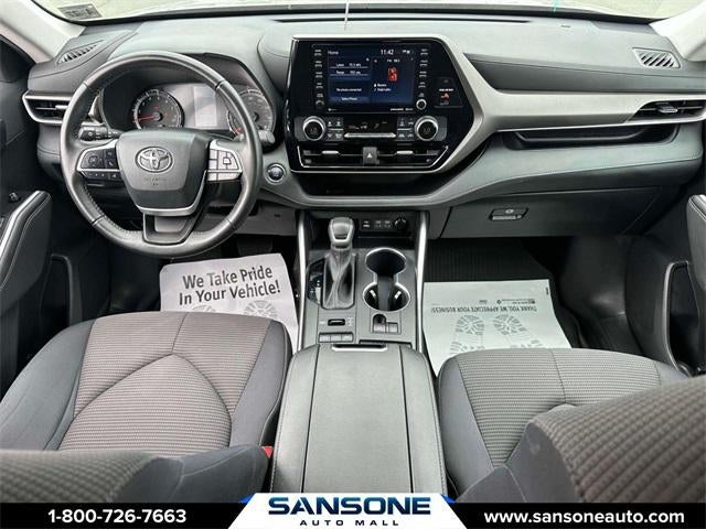 2022 Toyota Highlander LE