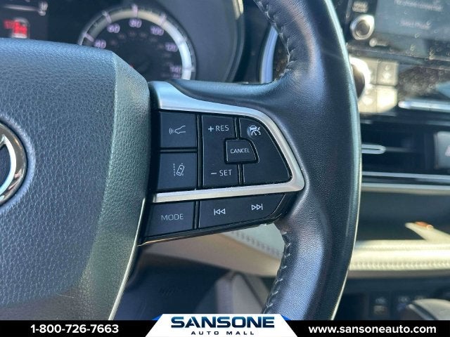 2022 Toyota Highlander LE