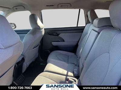 2022 Toyota Highlander LE