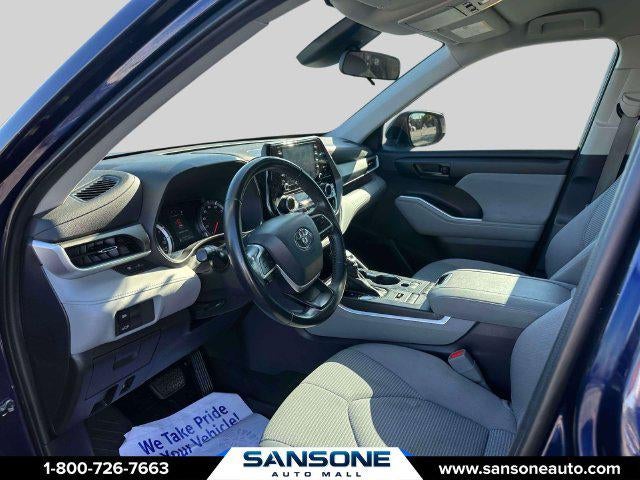2022 Toyota Highlander LE