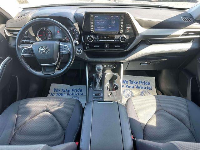 2022 Toyota Highlander LE
