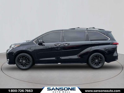 2022 Toyota Sienna XSE 7 Passenger