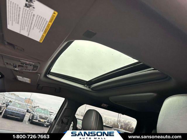 2022 Toyota Sienna XSE 7 Passenger