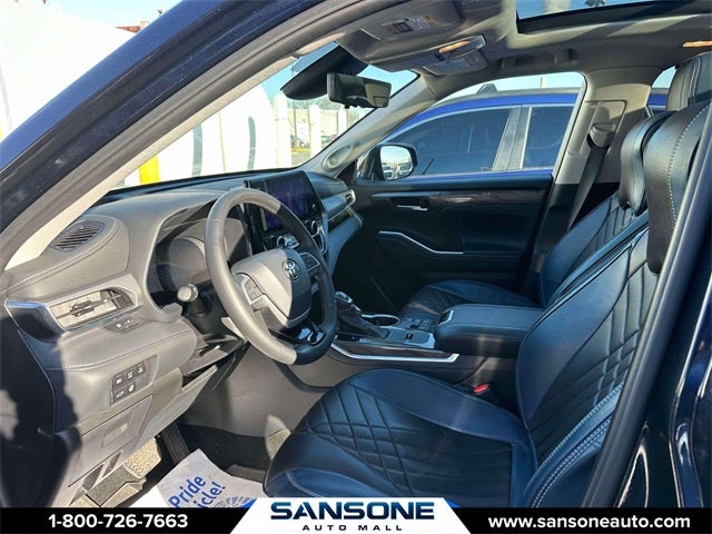 2025 Toyota Highlander Hybrid Platinum
