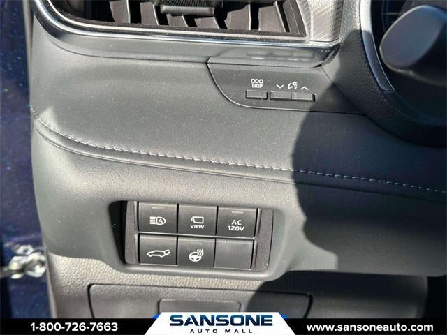 2025 Toyota Highlander Hybrid Platinum