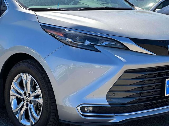 2024 Toyota Sienna Platinum 7 Passenger
