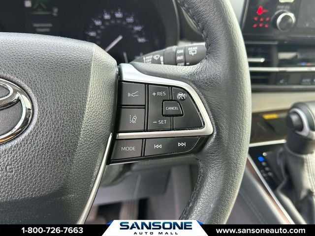 2024 Toyota Sienna XLE 8 Passenger