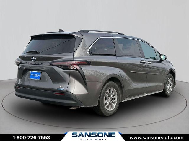 2024 Toyota Sienna XLE 8 Passenger