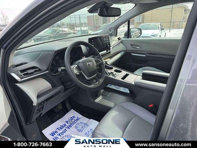 2024 Toyota Sienna XLE 8 Passenger