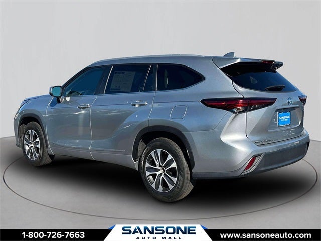 2023 Toyota Highlander Hybrid XLE