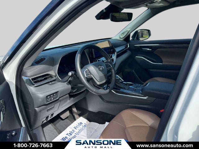 2025 Toyota Highlander Hybrid Limited 25th Edition