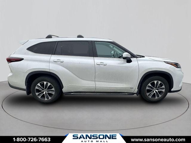 2024 Toyota Highlander Hybrid XLE