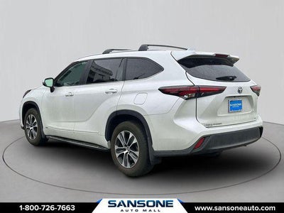 2024 Toyota Highlander Hybrid XLE