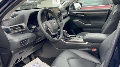 2024 Toyota Highlander Platinum