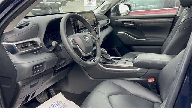 2024 Toyota Highlander Platinum