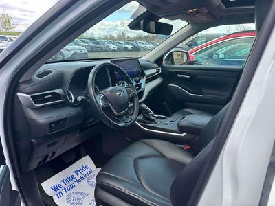 2023 Toyota Highlander XLE