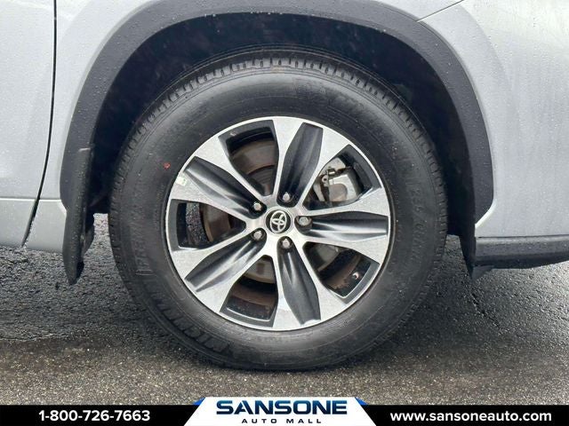 2025 Toyota Highlander XLE