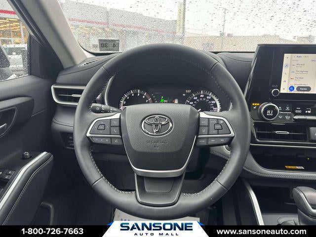 2025 Toyota Highlander XLE