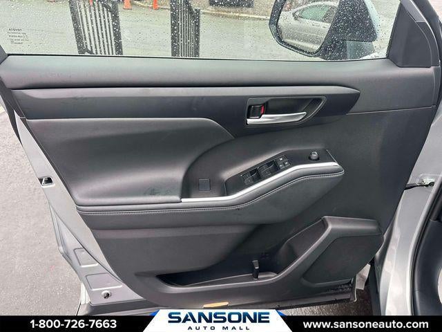 2025 Toyota Highlander XLE