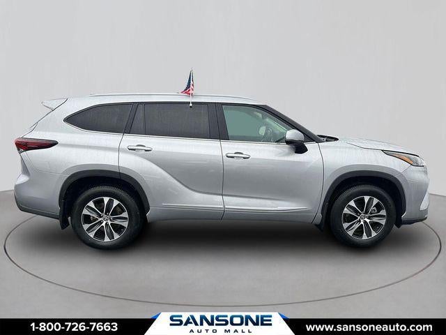 2025 Toyota Highlander XLE