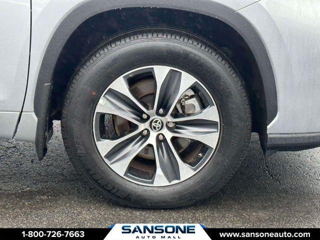 2025 Toyota Highlander XLE