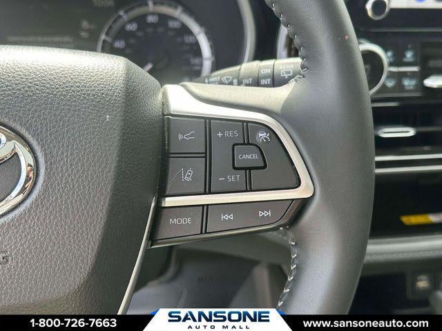 2025 Toyota Highlander XLE