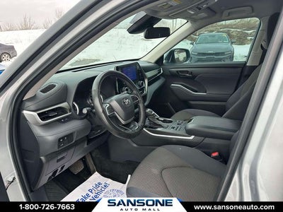 2023 Toyota Highlander LE