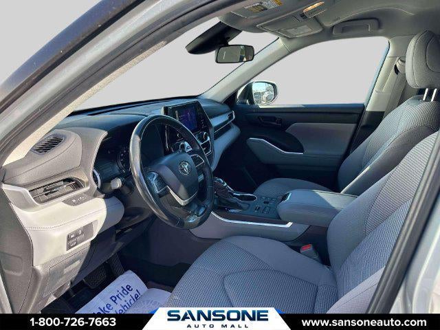 2024 Toyota Highlander LE