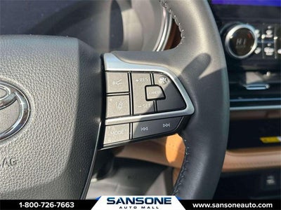 2024 Toyota Highlander LE