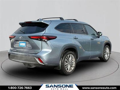 2024 Toyota Highlander LE