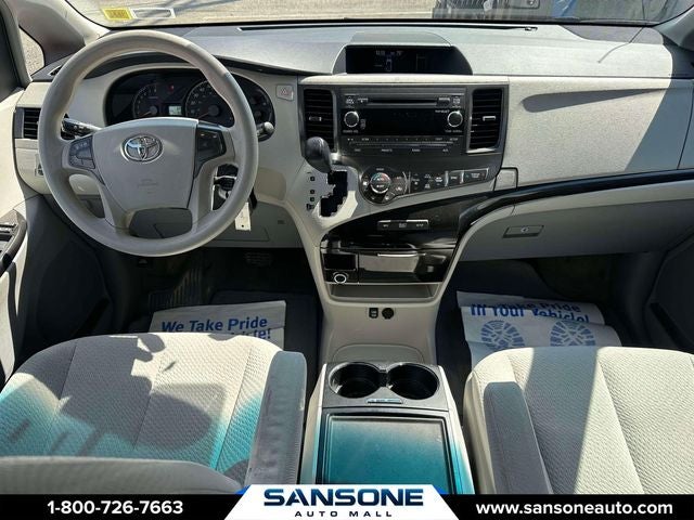 2014 Toyota Sienna LE