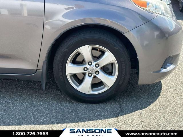 2014 Toyota Sienna LE