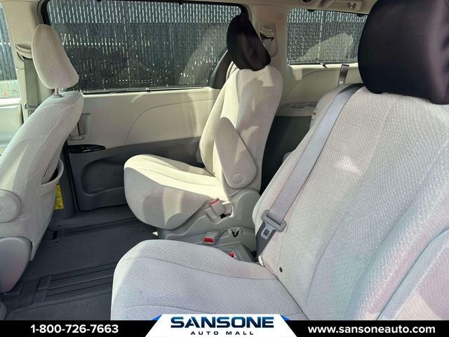 2014 Toyota Sienna LE