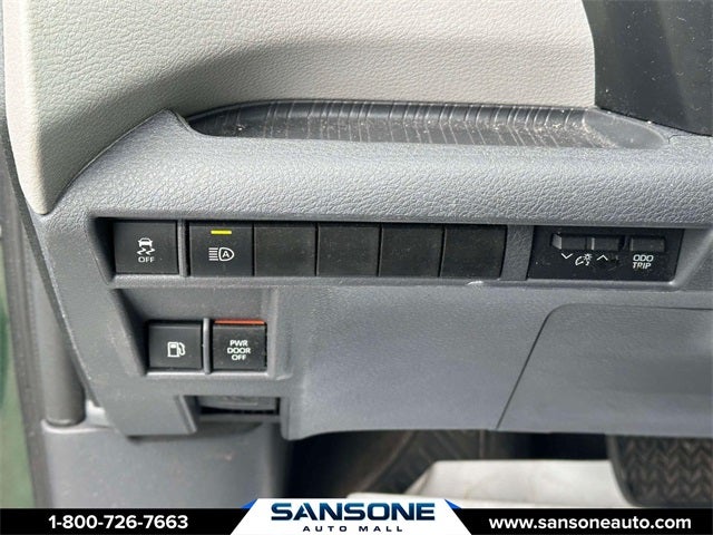 2021 Toyota Sienna LE 8 Passenger