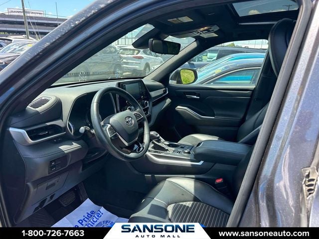 2022 Toyota Highlander XSE