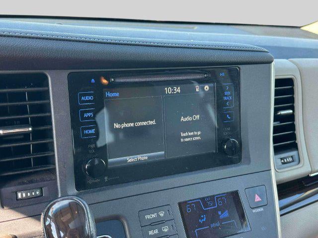 2015 Toyota Sienna XLE 8 Passenger