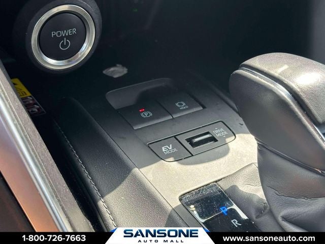 2024 Toyota Venza LE