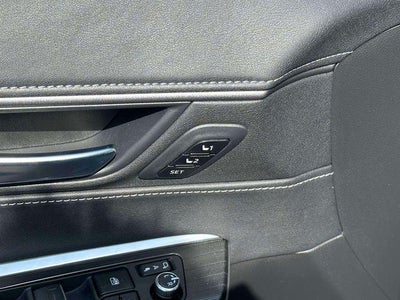 2023 Toyota Venza LE