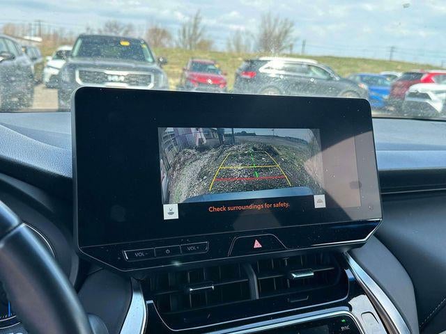 2023 Toyota Venza LE