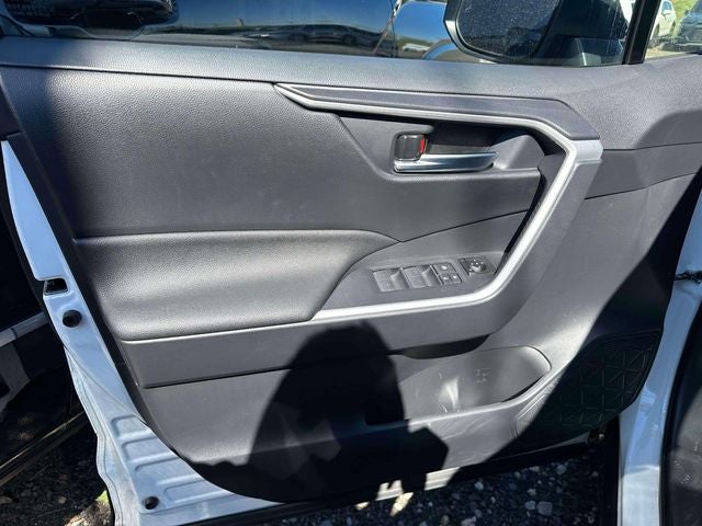 2024 Toyota RAV4 Prime SE