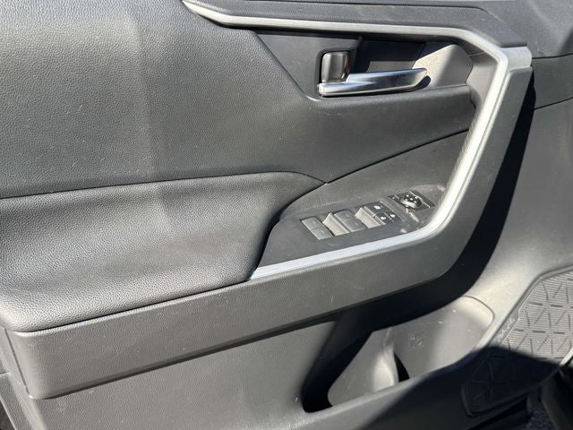2024 Toyota RAV4 Prime SE