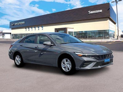 2026 Hyundai ELANTRA SE