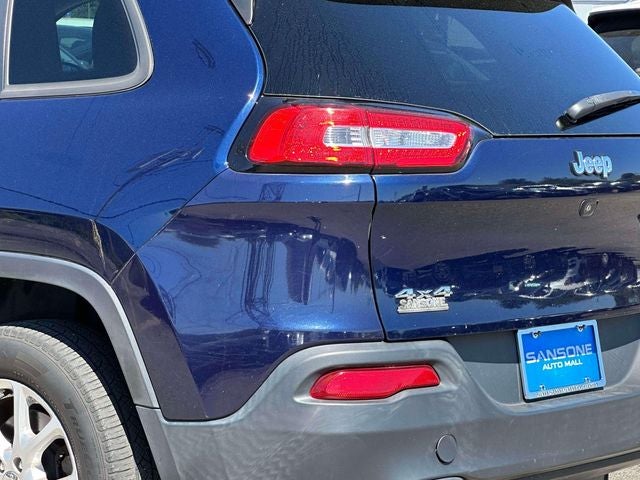 2016 Jeep Cherokee Sport